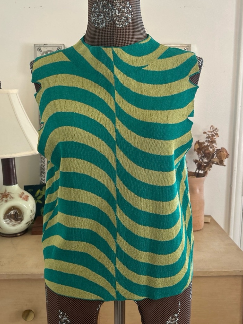 Kerisma Teal and Lime Wave-Print Sleeveless Crop Top